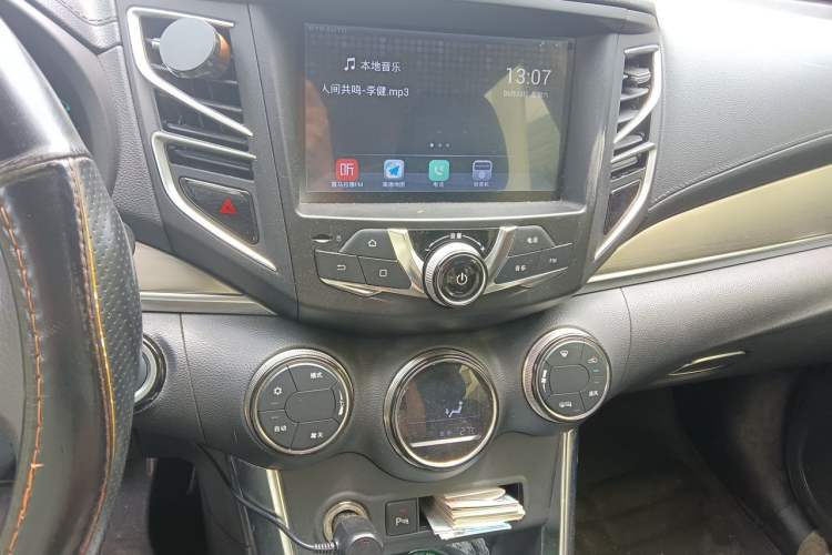 Used BYD Song 2018 1.5TI Manual Smart Connect Enjoyment Model Audio And AC Panel