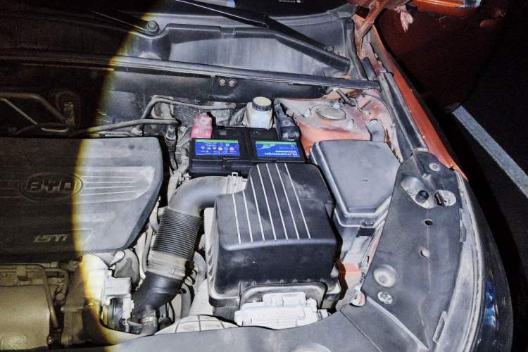 Used BYD Song 2018 1.5TI Manual Smart Connect Enjoyment Model Engine Bay Left