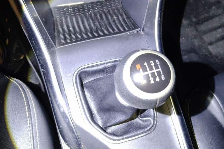 Used BYD Song 2018 1.5TI Manual Smart Connect Enjoyment Model Gear Lever