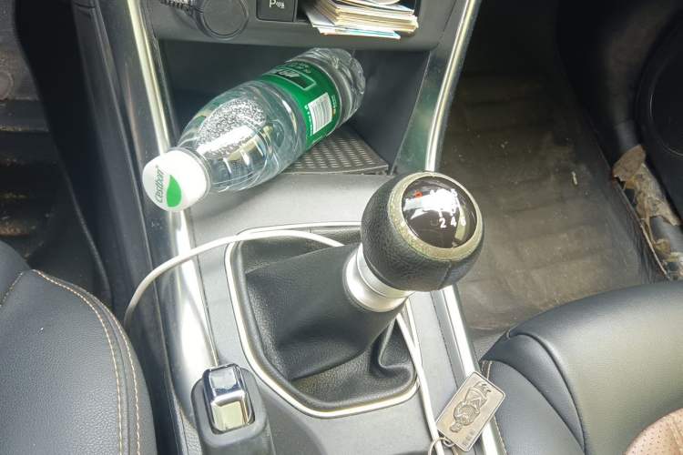 Used BYD Song 2018 1.5TI Manual Smart Connect Enjoyment Model Gear Lever