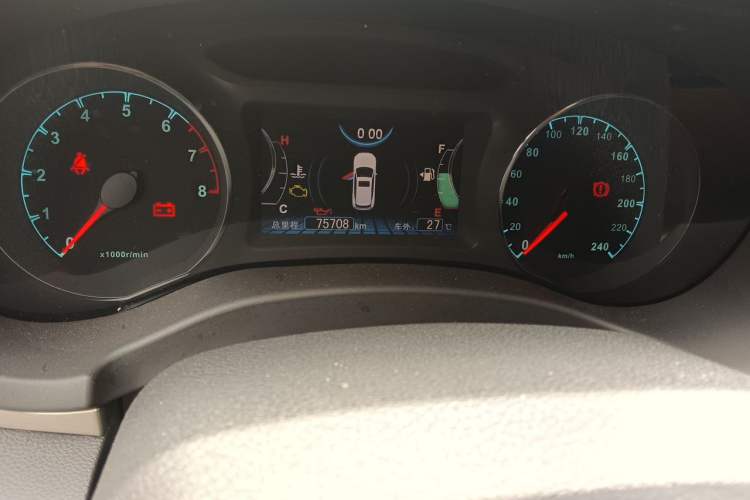 Used BYD Song 2018 1.5TI Manual Smart Connect Enjoyment Model Odometer Close Up