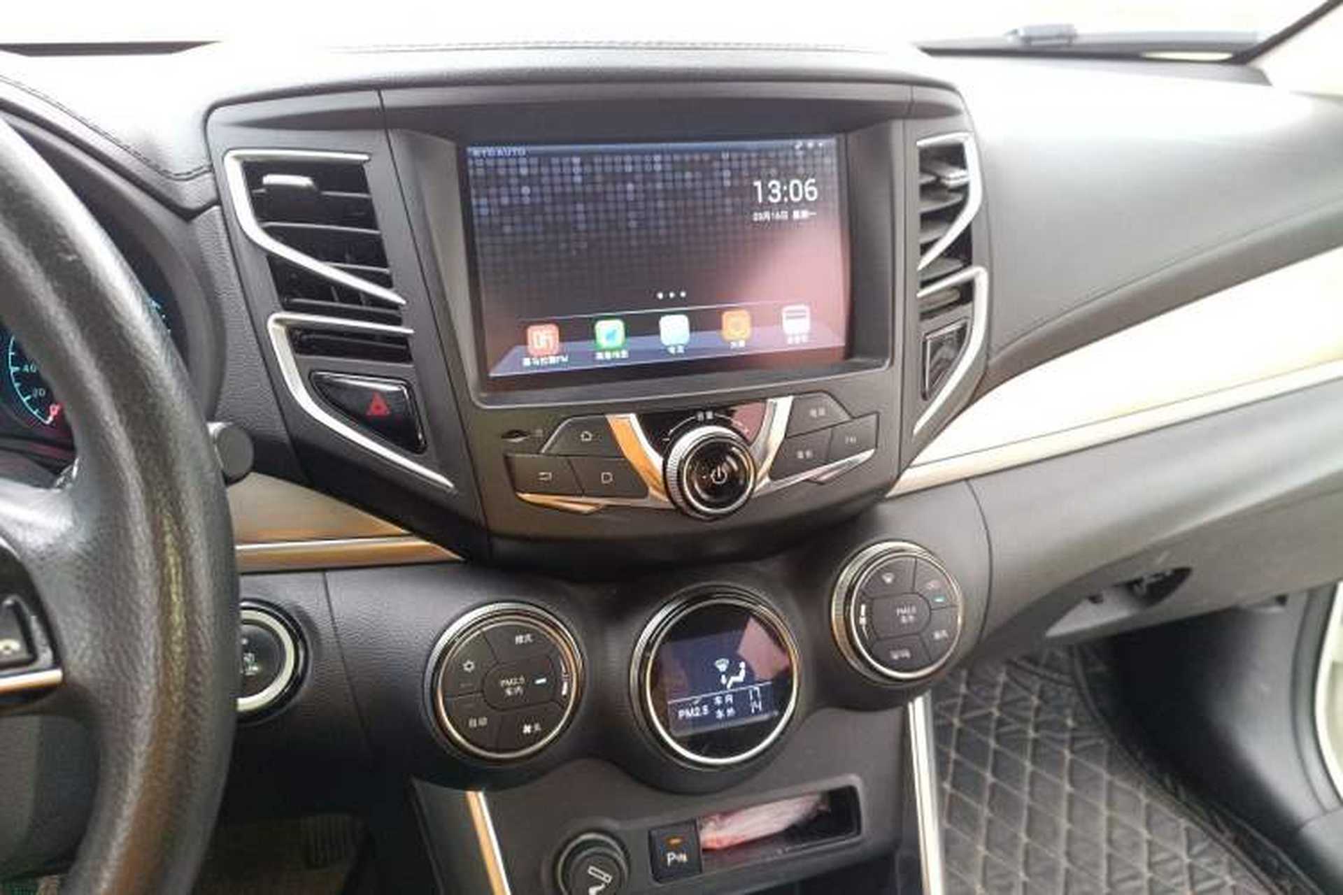 Used BYD Song 2018 1.5TID Automatic Smart Connect Prestige Model Audio And AC Panel