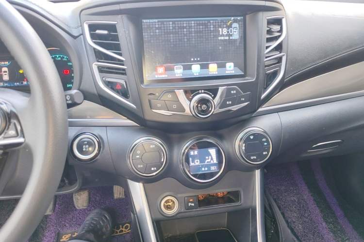 Used BYD Song 2018 1.5TI Manual Smart Connect Enjoyment Model Audio And AC Panel