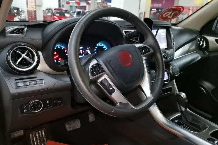 Used BYD Song 2018 1.5TID Automatic Smart Connect Luxury Model Center Console