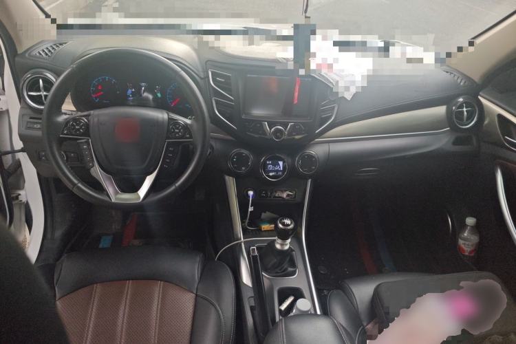 Used BYD Song 2018 1.5TI Manual Smart Connect Enjoyment Model Center Console