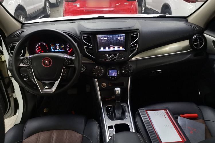 Used BYD Song 2018 1.5TID Automatic Smart Connect Prestige Model Center Console