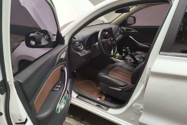 Used BYD Song 2018 1.5TI Manual Smart Connect Luxury Model Driver Seat