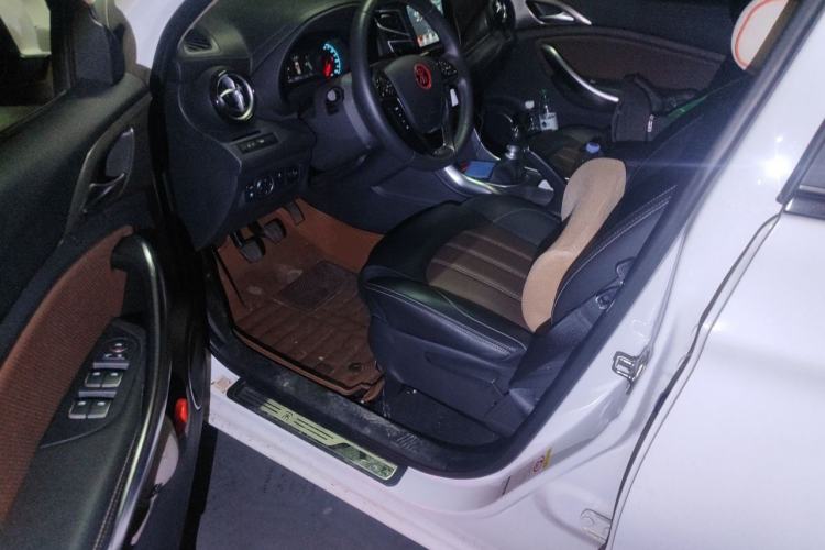 Used BYD Song 2018 1.5TI Manual Smart Connect Enjoyment Model Driver Seat