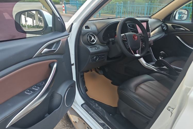 Used BYD Song 2018 1.5TI Manual Smart Connect Enjoyment Model Driver Seat