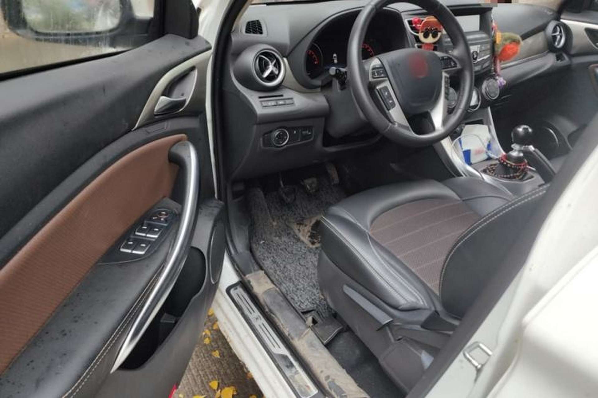 Used BYD Song 2018 1.5TI Manual Entry-Level Model Driver Seat