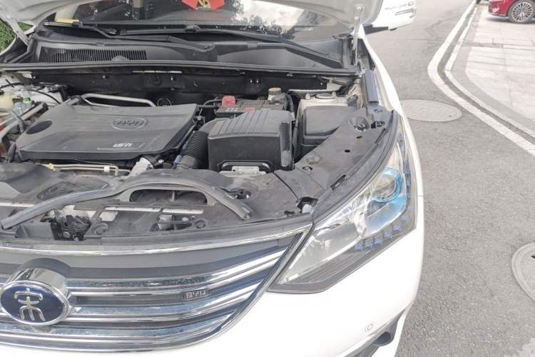 Used BYD Song 2018 1.5TI Manual Smart Connect Enjoyment Model Engine Bay Left