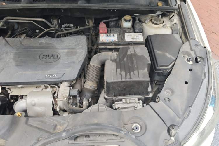 Used BYD Song 2018 1.5TID Automatic Smart Connect Prestige Model Engine Bay Left