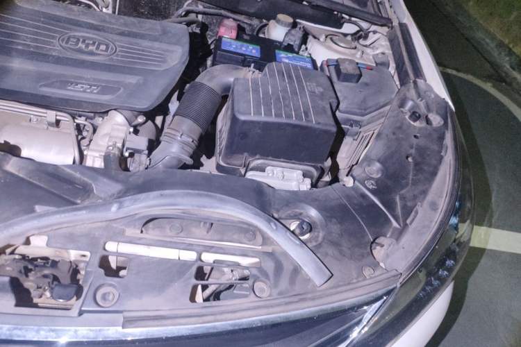 Used BYD Song 2018 1.5TI Manual Smart Connect Enjoyment Model Engine Bay Left