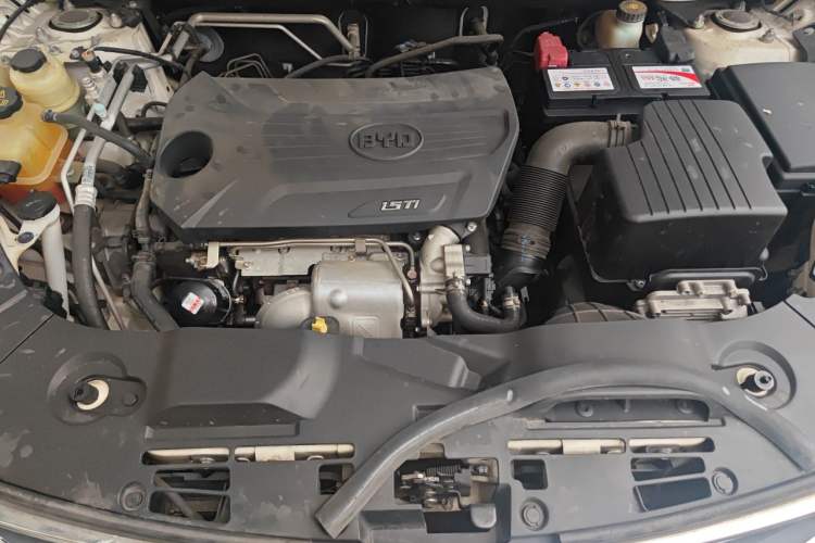 Used BYD Song 2018 1.5TID Automatic Smart Connect Luxury Model Engine Bay