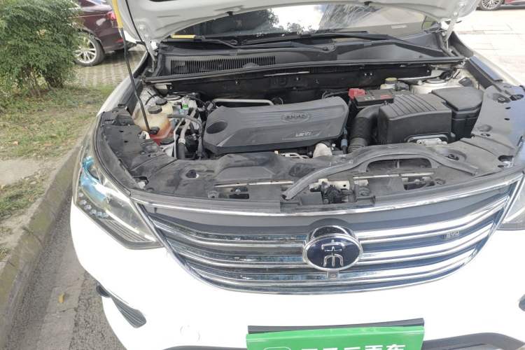 Used BYD Song 2018 1.5TI Manual Smart Connect Enjoyment Model Engine Bay Right