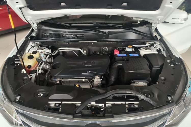 Used BYD Song 2018 1.5TID Automatic Smart Connect Prestige Model Engine Bay