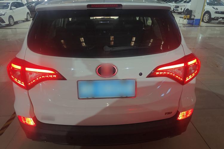 Used BYD Song 2018 1.5TID Automatic Comfort Model Exterior 4