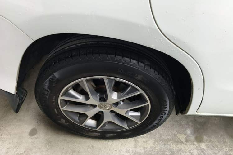 Used BYD Song 2018 1.5TID Automatic Smart Connect Prestige Model Exterior 5
