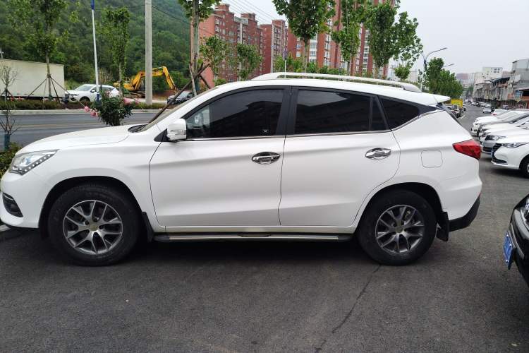 Used BYD Song 2018 1.5TID Automatic Smart Connect Prestige Model Exterior 5