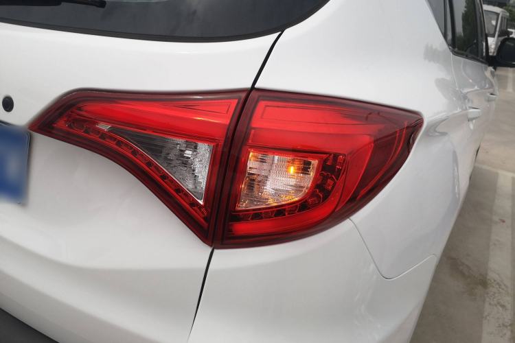 Used BYD Song 2018 1.5TID Automatic Smart Connect Prestige Model Exterior 6