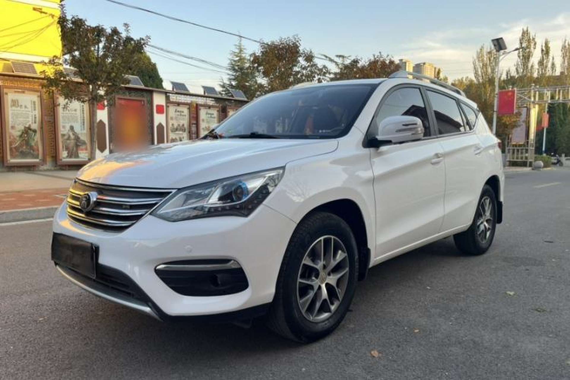 Used BYD Song 2018 1.5TID Automatic Smart Connect Prestige Model Front Left 45 Deg