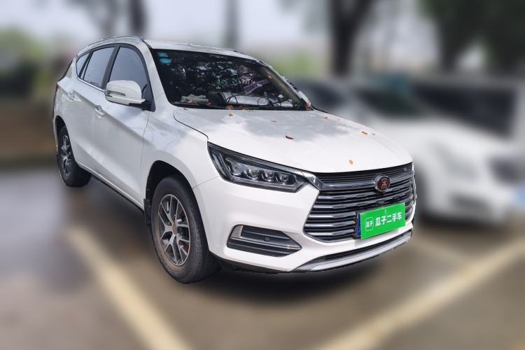 Used BYD Song 2018 1.5TI Manual Entry-Level Model Front Right 45 Deg