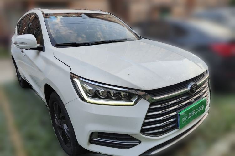 Used BYD Song 2018 1.5TID Automatic Smart Connect Prestige Model Front Right 45 Deg
