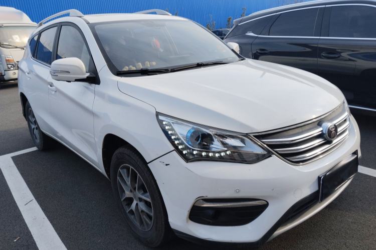 Used BYD Song 2018 1.5TID Automatic Smart Connect Prestige Model Front Right 45 Deg