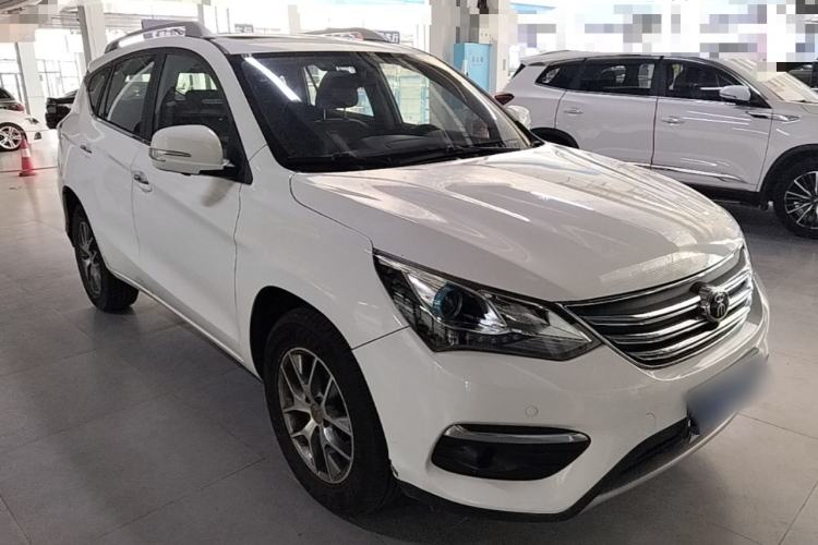 Used BYD Song 2018 1.5TID Automatic Smart Connect Prestige Model Front Right 45 Deg