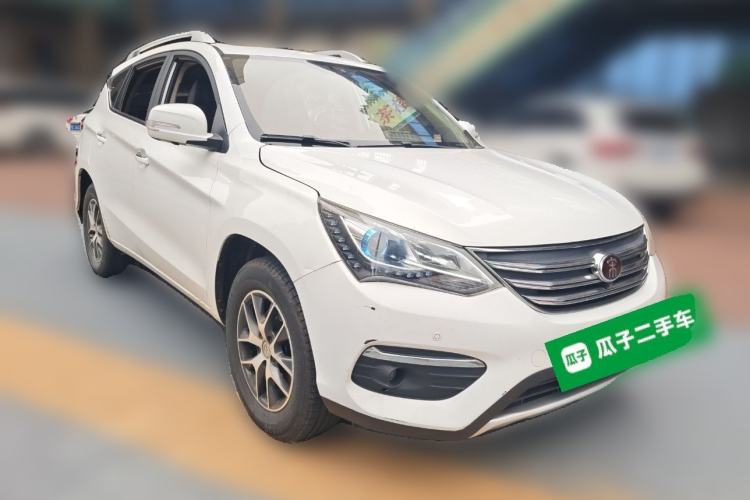 Used BYD Song 2018 1.5TID Automatic Smart Connect Prestige Model Front Right 45 Deg