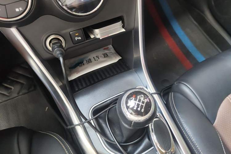 Used BYD Song 2018 1.5TI Manual Smart Connect Enjoyment Model Gear Lever
