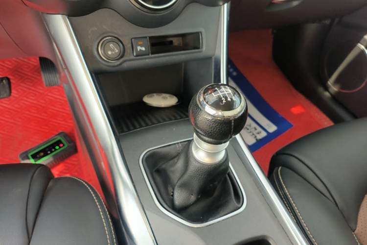 Used BYD Song 2018 1.5TI Manual Smart Connect Enjoyment Model Gear Lever