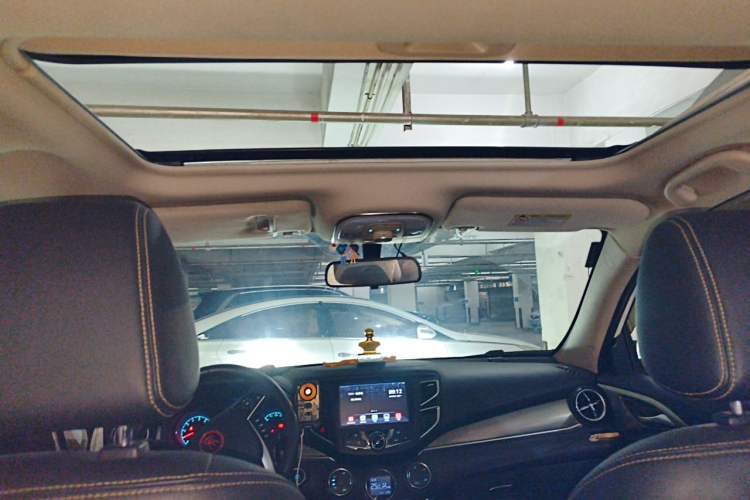 Used BYD Song 2018 1.5TI Manual Smart Connect Enjoyment Model Headliner