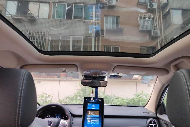 Used BYD Song 2018 1.5TID Automatic Smart Connect Prestige Model Headliner