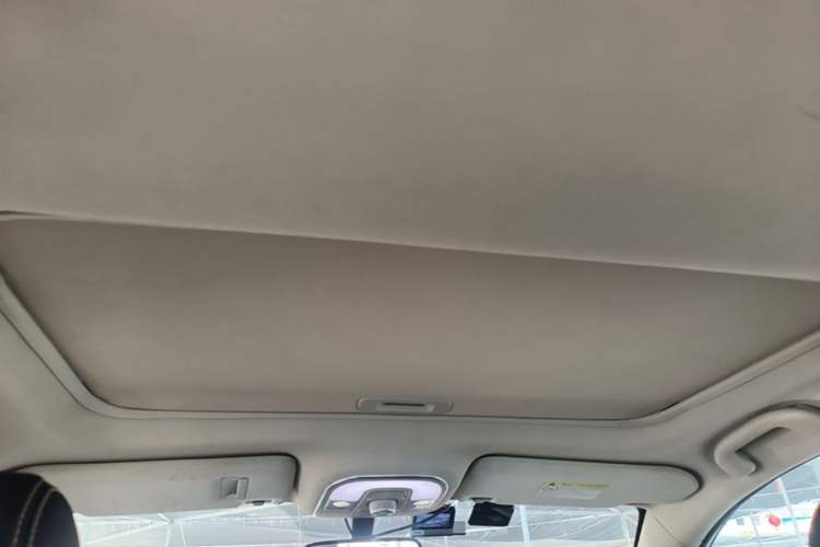 Used BYD Song 2018 1.5TI Manual Smart Connect Enjoyment Model Headliner