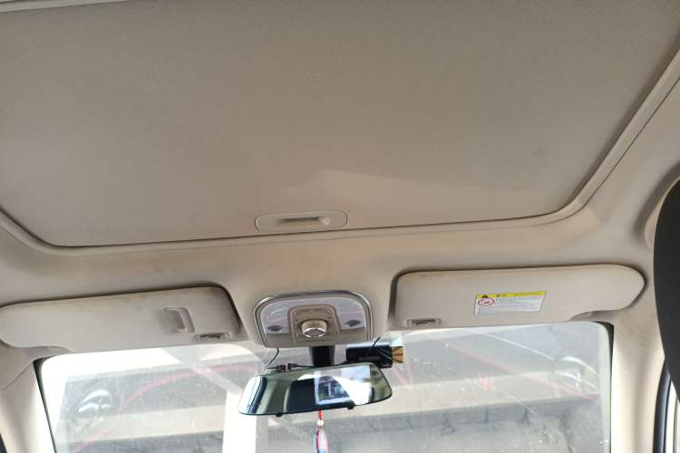 Used BYD Song 2018 1.5TI Manual Smart Connect Enjoyment Model Headliner