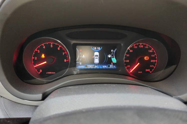 Used BYD Song 2018 1.5TI Manual Entry-Level Model Instrument Cluster