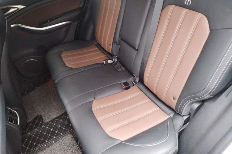 Used BYD Song 2018 1.5TID Automatic Smart Connect Prestige Model Interior 1