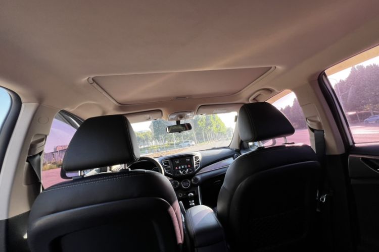 Used BYD Song 2018 1.5TI Manual Smart Connect Enjoyment Model Interior 2