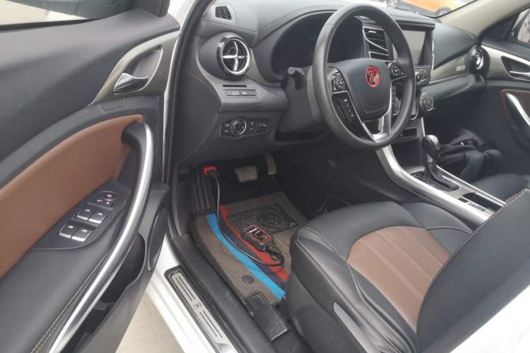 Used BYD Song 2018 1.5TID Automatic Smart Connect Prestige Model Interior 3