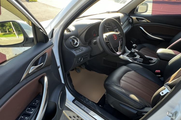 Used BYD Song 2018 1.5TI Manual Smart Connect Enjoyment Model Interior 4