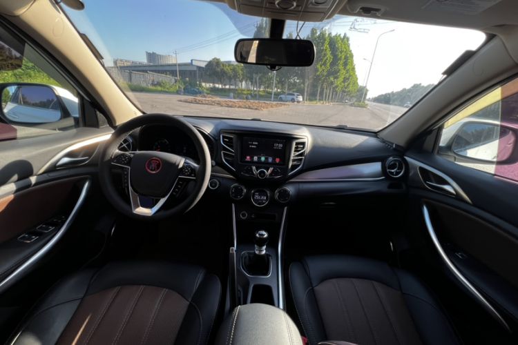 Used BYD Song 2018 1.5TI Manual Smart Connect Enjoyment Model Interior 6