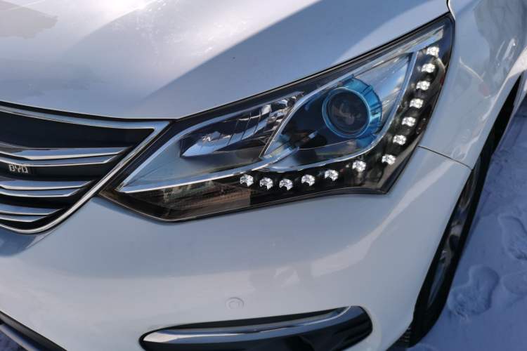 Used BYD Song 2018 1.5TID Automatic Smart Connect Prestige Model Left Front Headlight