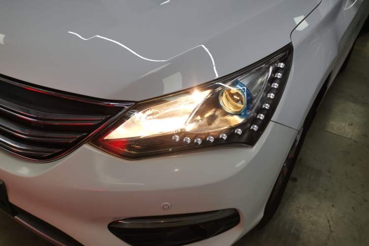 Used BYD Song 2018 1.5TID Automatic Smart Connect Prestige Model Left Front Headlight