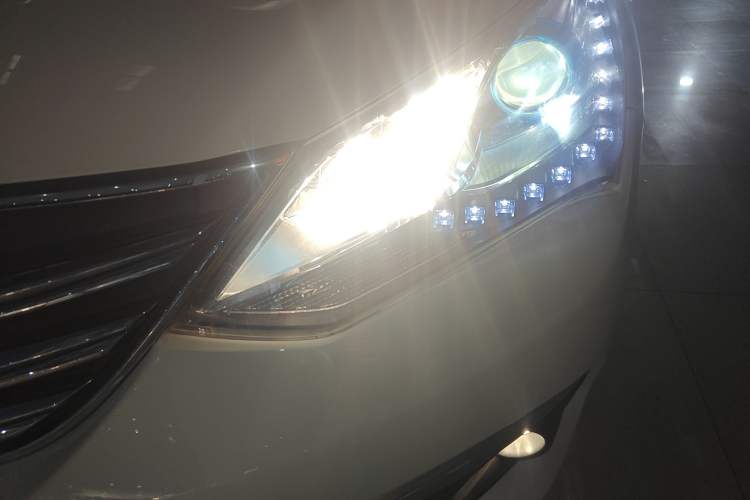 Used BYD Song 2018 1.5TID Automatic Comfort Model Left Front Headlight