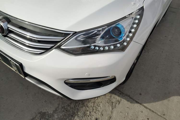 Used BYD Song 2018 1.5TID Automatic Smart Connect Prestige Model Left Front Headlight
