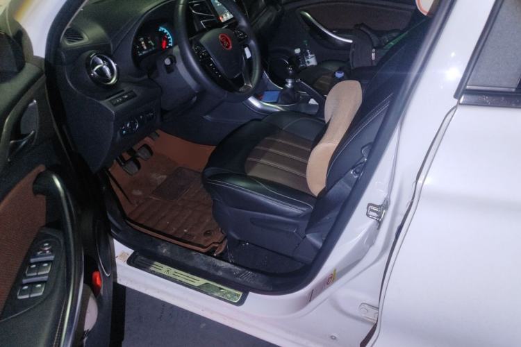 Used BYD Song 2018 1.5TI Manual Smart Connect Enjoyment Model Left Front Seat