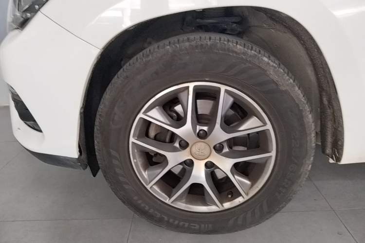 Used BYD Song 2018 1.5TID Automatic Smart Connect Prestige Model Left Front Wheel Hub