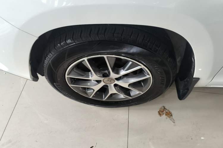 Used BYD Song 2018 1.5TID Automatic Smart Connect Prestige Model Left Front Wheel Hub