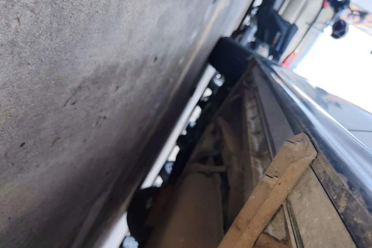Used BYD Song 2018 1.5TI Manual Smart Connect Enjoyment Model Left Side Sill